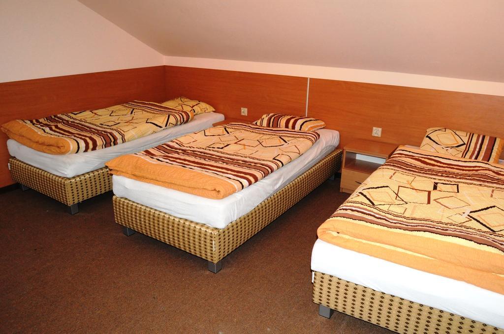Lesny Zakatek Bed & Breakfast Smardzewice Exterior foto